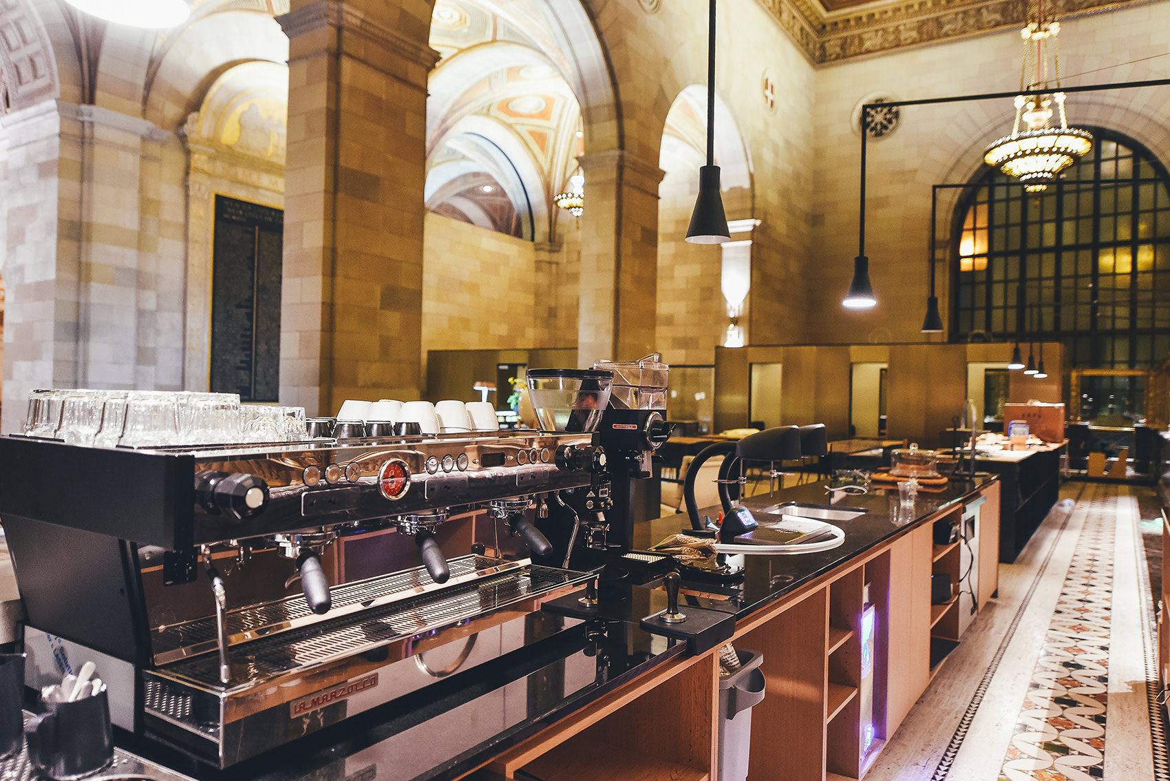 B2B Gastro Rösterei Kaffeemaschine Siebträger